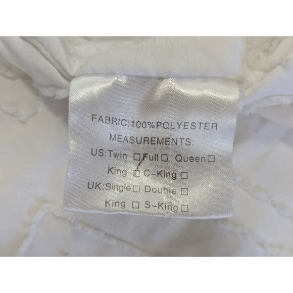 GORGEOUS LIGHTWEIGHT WHITE CHENILLE PATTERNED POLY DUVET, COMFORTER COVER! SZ KG - Picture 6 of 10